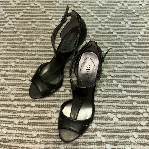 GUESS Heels - Picture 2 of 5